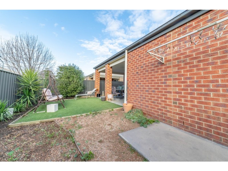 5 Saltbush Street, Jackass Flat VIC 3556
