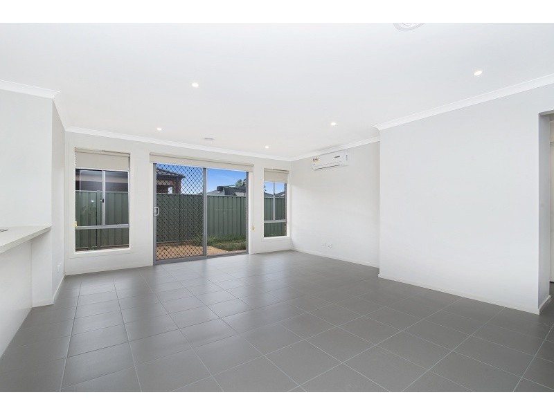 16 Diva Way, Huntly VIC 3551