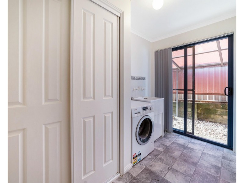 11 Goodenia Avenue, Kangaroo Flat VIC 3555