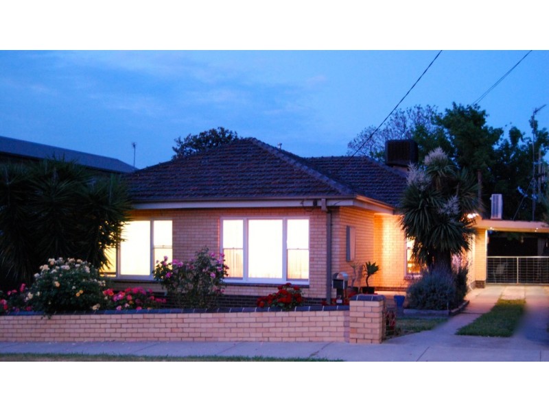 17 Drechsler Street, Flora Hill VIC 3550