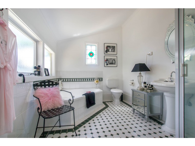 472 High Street, Golden Square VIC 3555