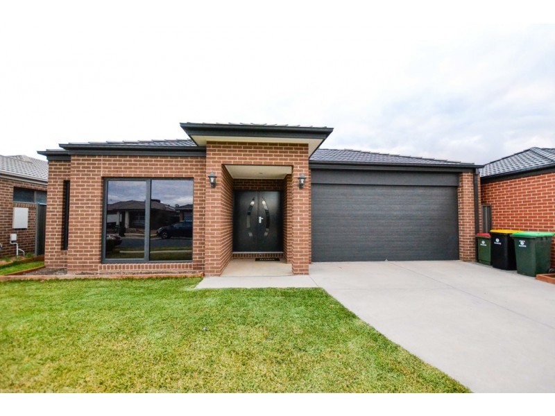55 Greenfield Drive, Epsom VIC 3551
