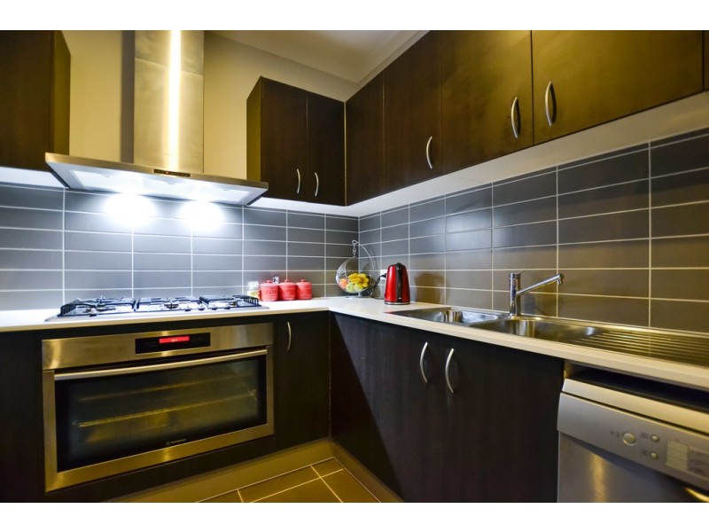 55 Greenfield Drive, Epsom VIC 3551