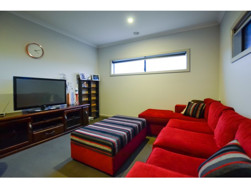 55 Greenfield Drive, Epsom VIC 3551