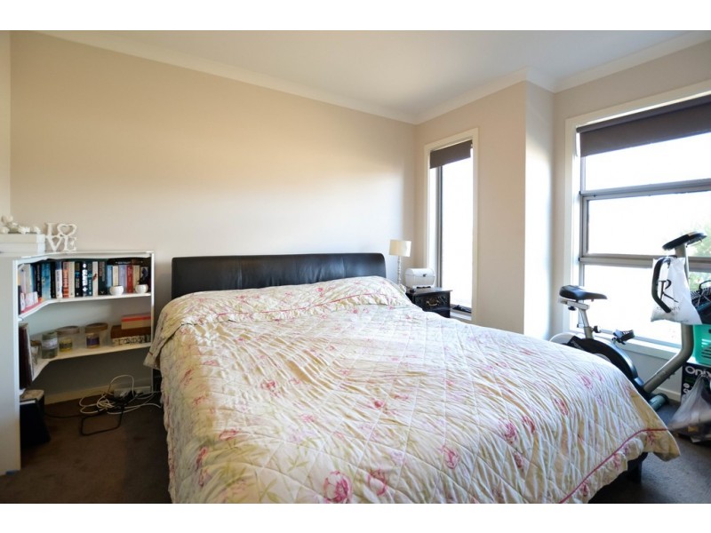 29 Greenfield Drive, Epsom VIC 3551