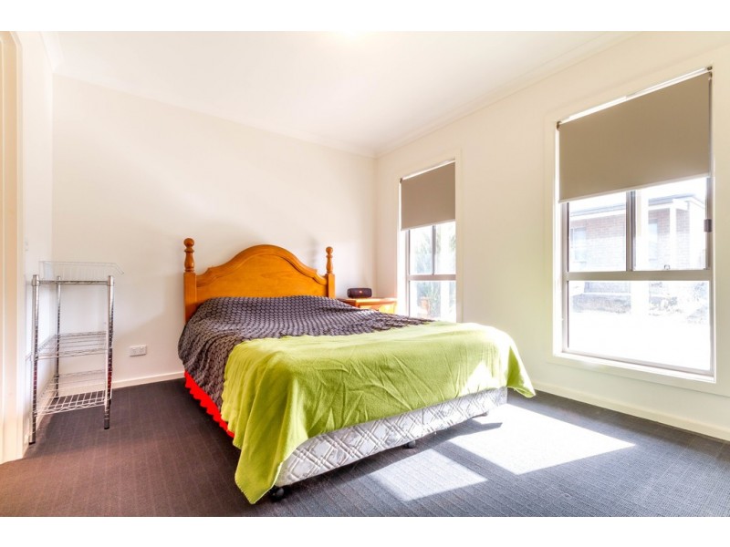 3/18A Emmett Street, Golden Square VIC 3555