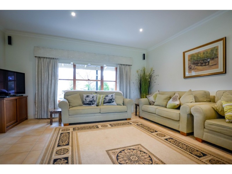 178 Pethericks Road, Goornong VIC 3557