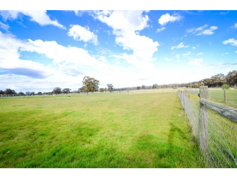 178 Pethericks Road, Goornong VIC 3557