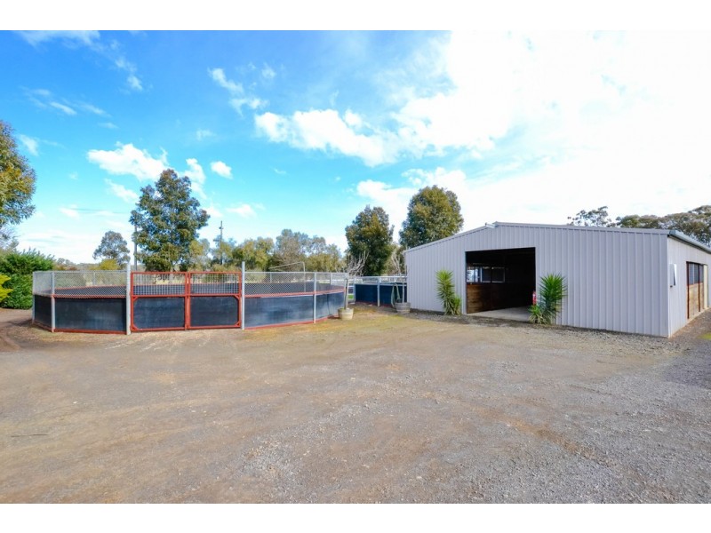 178 Pethericks Road, Goornong VIC 3557
