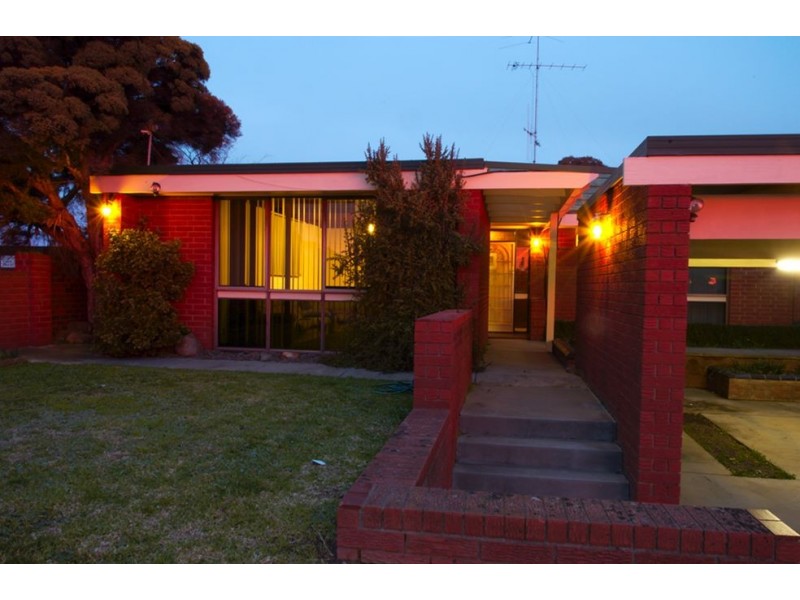 28 Duncan Street, Long Gully VIC 3550