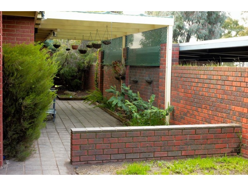 28 Duncan Street, Long Gully VIC 3550