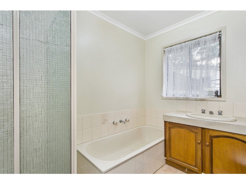 2/16 Wade Street, Golden Square VIC 3555