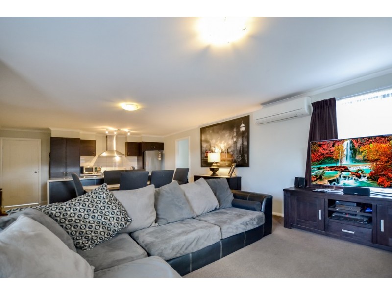 25 Westwood Drive, California Gully VIC 3556