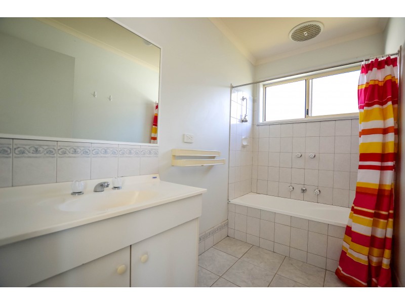 10 Timberview Terrace, Kangaroo Flat VIC 3555