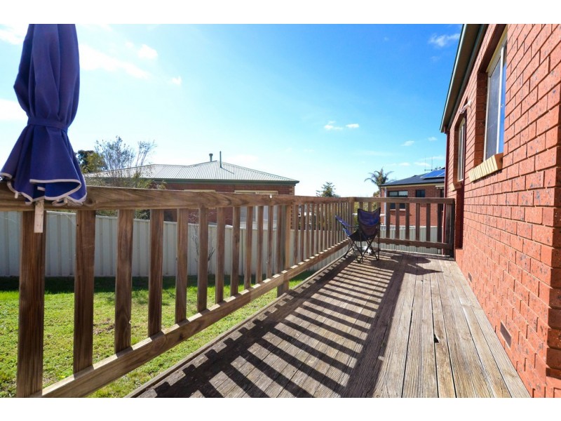 10 Timberview Terrace, Kangaroo Flat VIC 3555