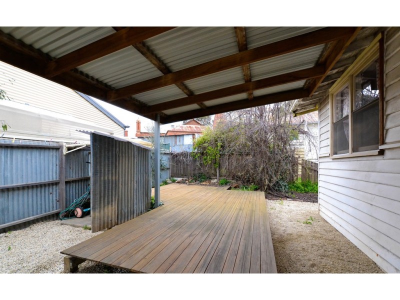 32 Wilson Street, Long Gully VIC 3550