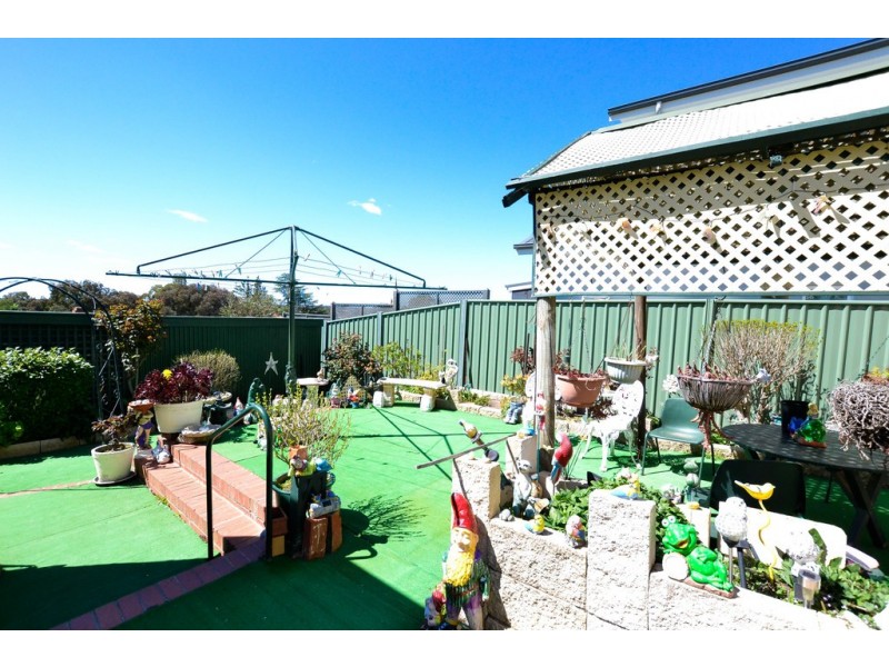 9 Lilac Street, Ironbark VIC 3550