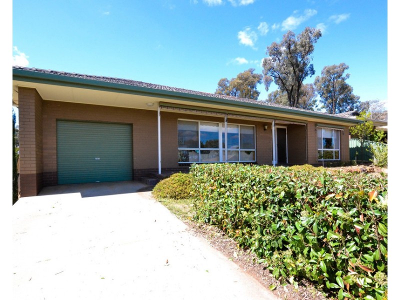 9 Albert Avenue, Strathdale VIC 3550