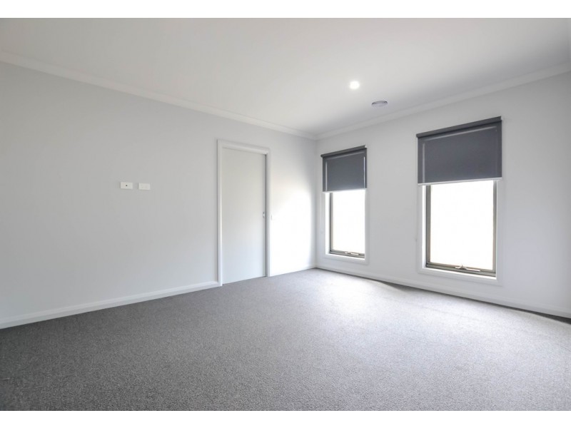 18 Coomoora Circuit, Strathfieldsaye VIC 3551