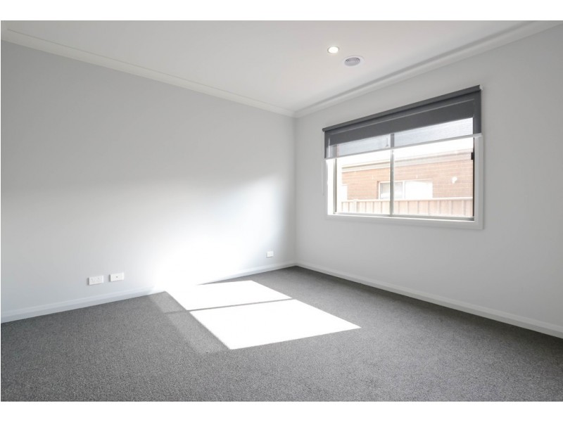 18 Coomoora Circuit, Strathfieldsaye VIC 3551