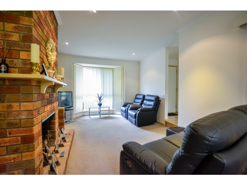 13 Yeramba Close, Strathdale VIC 3550