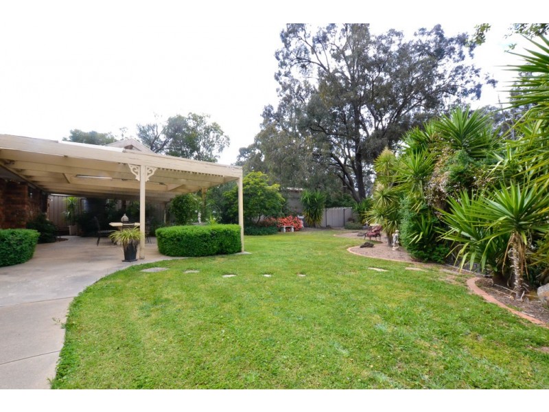 13 Yeramba Close, Strathdale VIC 3550