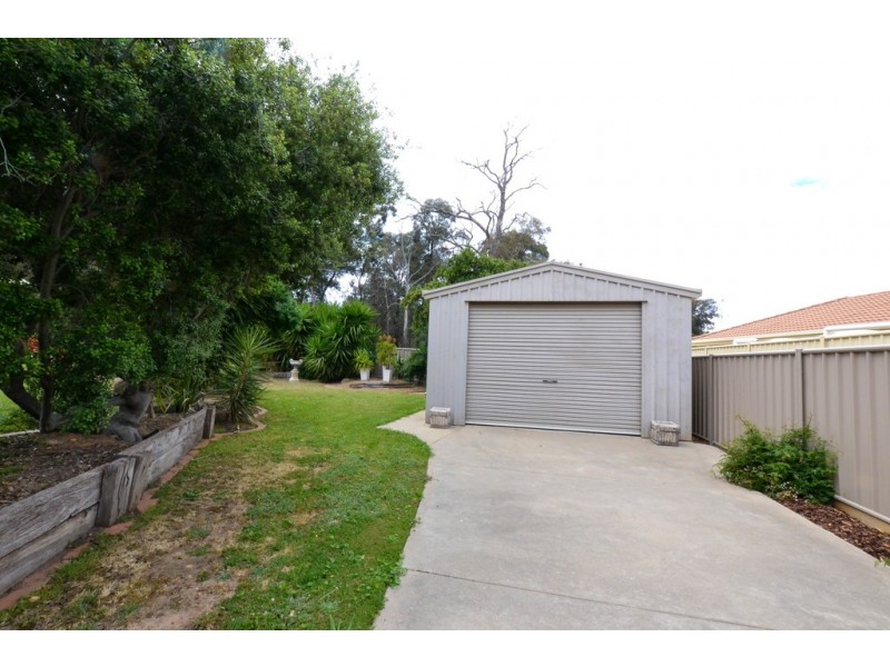 13 Yeramba Close, Strathdale VIC 3550