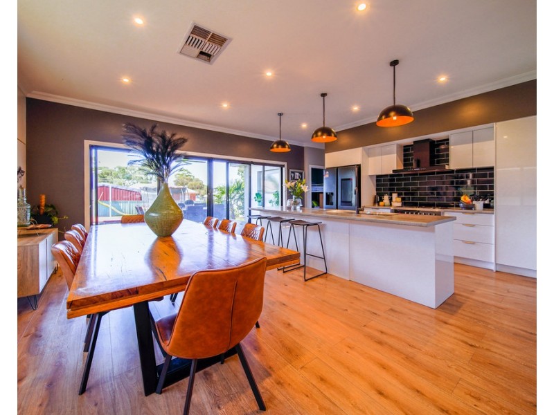 32 Orlando Street, Eaglehawk VIC 3556