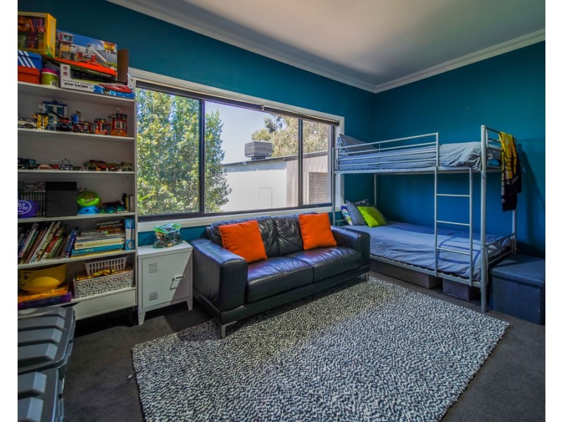 32 Orlando Street, Eaglehawk VIC 3556