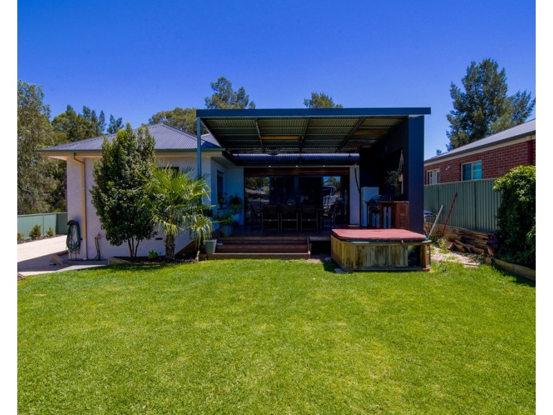 32 Orlando Street, Eaglehawk VIC 3556