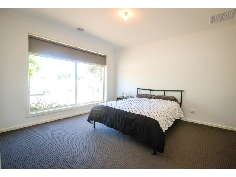 12/21 Heinz Street, White Hills VIC 3550