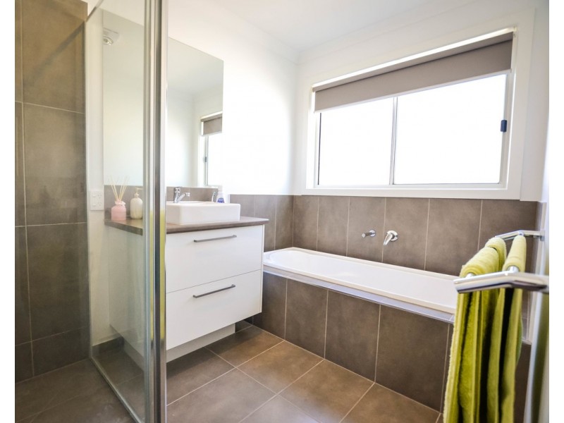 12/21 Heinz Street, White Hills VIC 3550