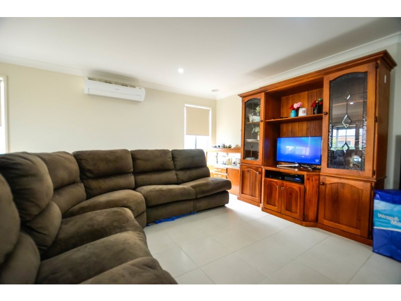 23 Caulfield Drive, Ascot VIC 3551