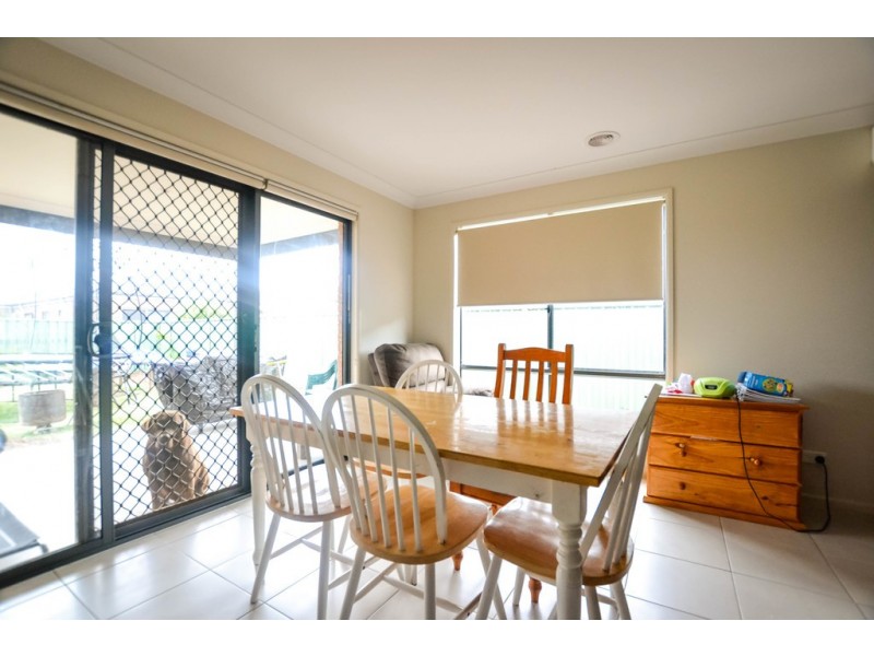 23 Caulfield Drive, Ascot VIC 3551