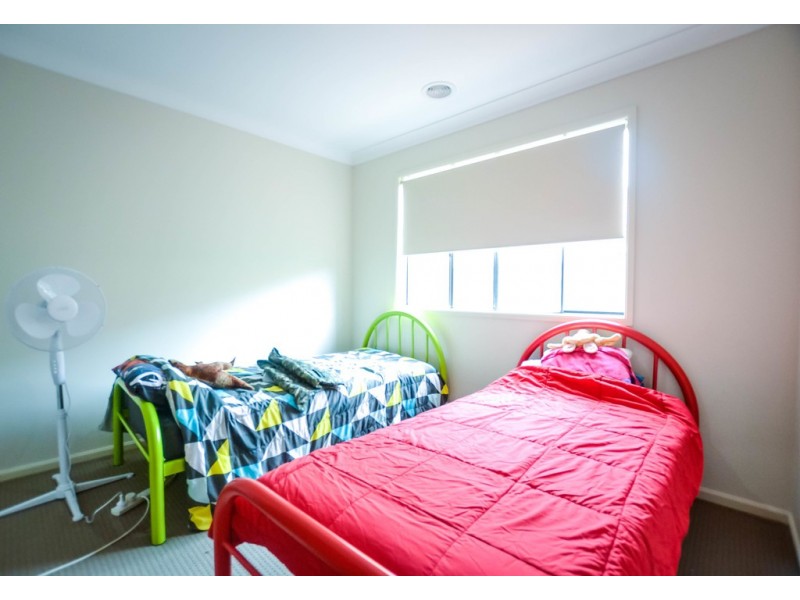 23 Caulfield Drive, Ascot VIC 3551