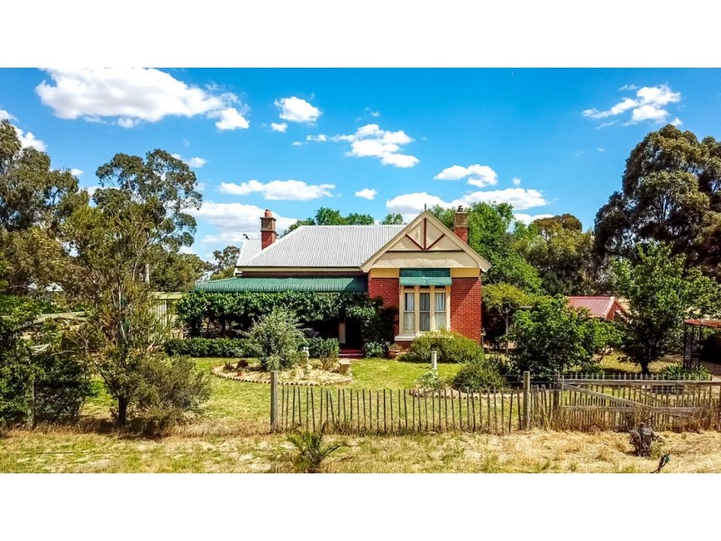 3225 Bendigo Maryborough Road, Laanecoorie VIC 3463