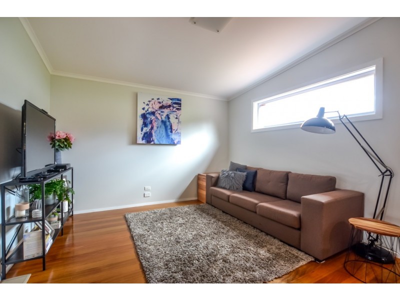 158 St Aidans Road, Kennington VIC 3550