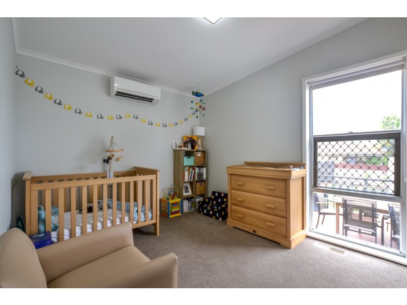 158 St Aidans Road, Kennington VIC 3550