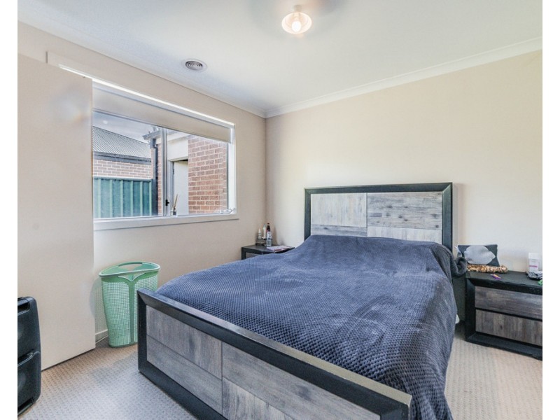 17 Gladeville Dr, Jackass Flat VIC 3556