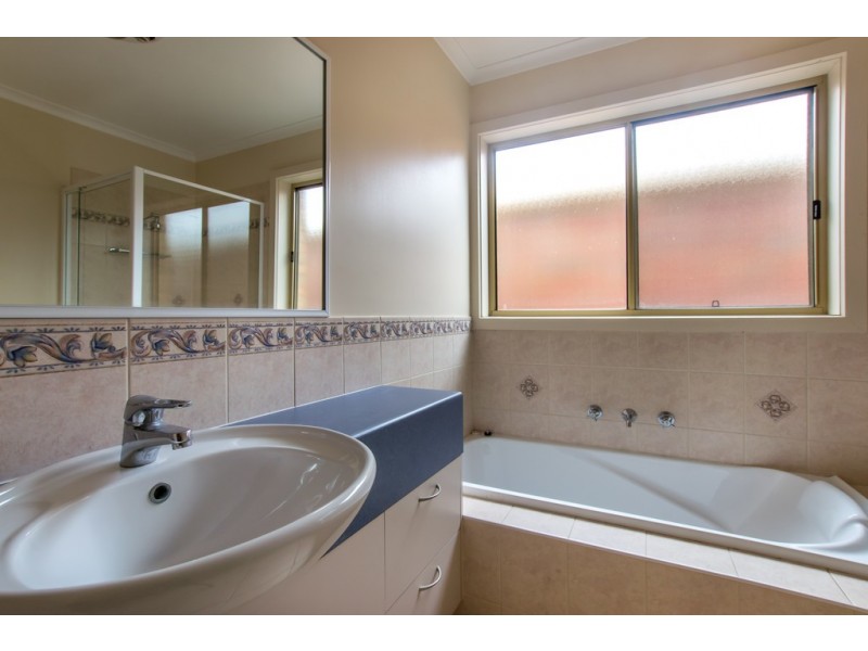 27 Hyde Street, East Bendigo VIC 3550