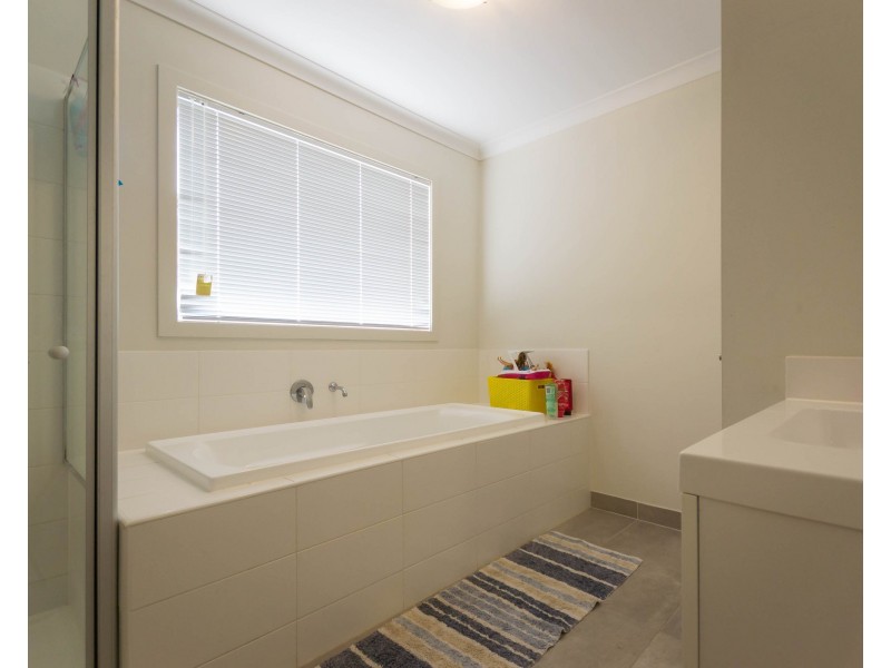 9 Gladeville Drive, Jackass Flat VIC 3556