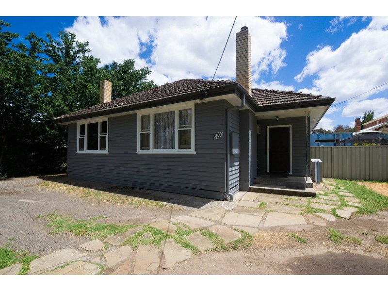10 Mackenzie Street West, Golden Square VIC 3555
