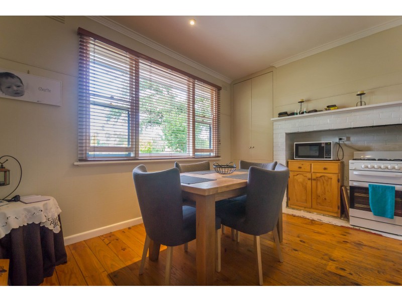 10 Mackenzie Street West, Golden Square VIC 3555