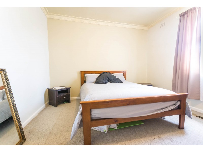 10 Mackenzie Street West, Golden Square VIC 3555