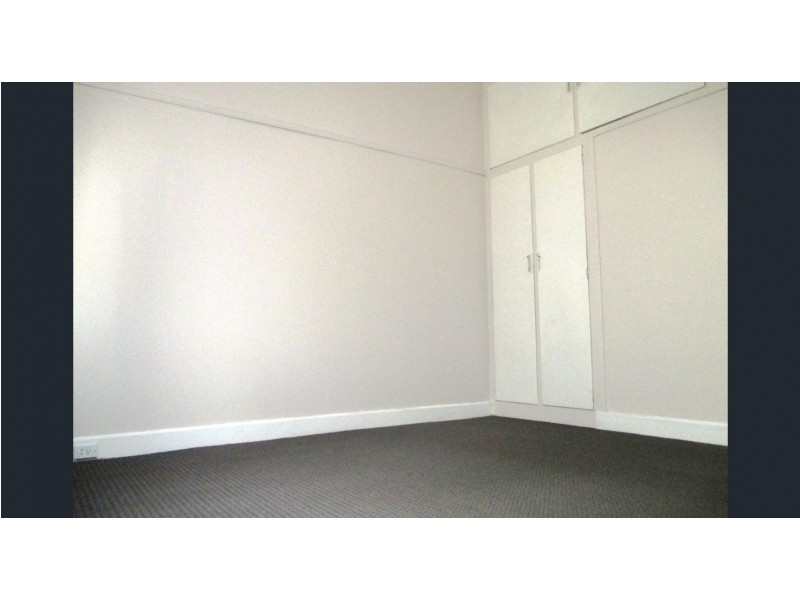 19 Lowe Street, Kangaroo Flat VIC 3555