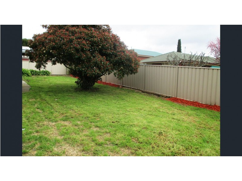 19 Lowe Street, Kangaroo Flat VIC 3555