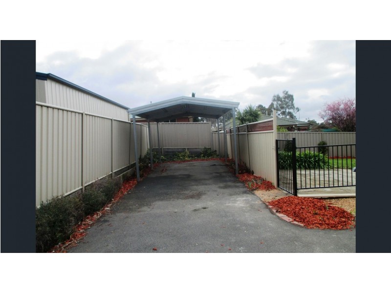 19 Lowe Street, Kangaroo Flat VIC 3555