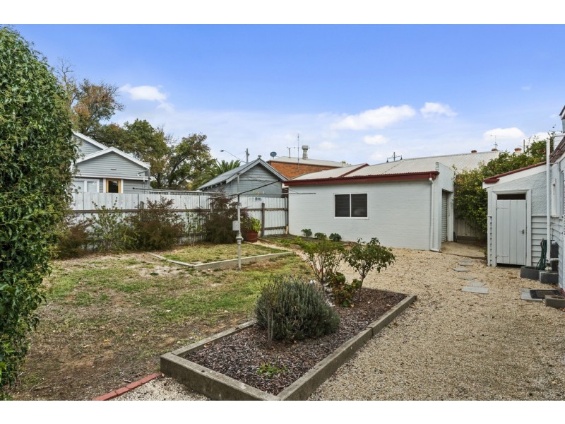 11 Larritt Street, Bendigo VIC 3550