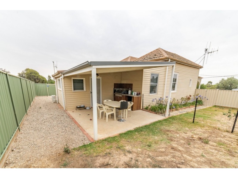 20 Wallan Street, Long Gully VIC 3550