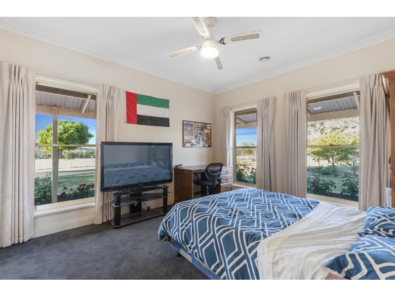 328 Bendigo-Maldon Road, Lockwood South VIC 3551